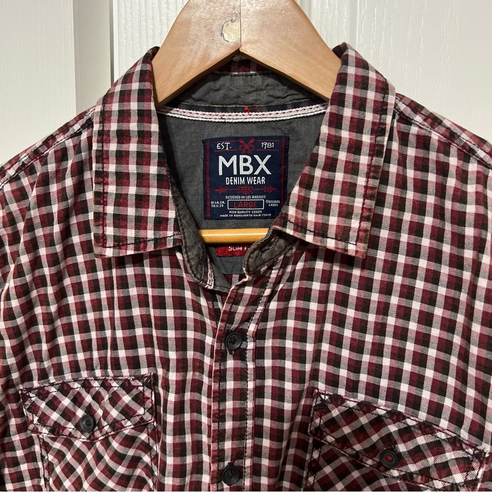 MBX Men's Checkered Slim Fit Shirt - Maroon, Black and White Mens Large